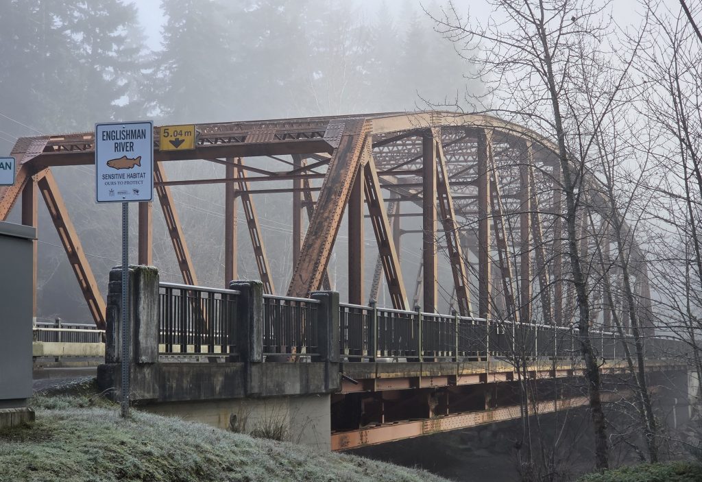 photo showing the Orange Bridge with the sensitive habitat sign visible